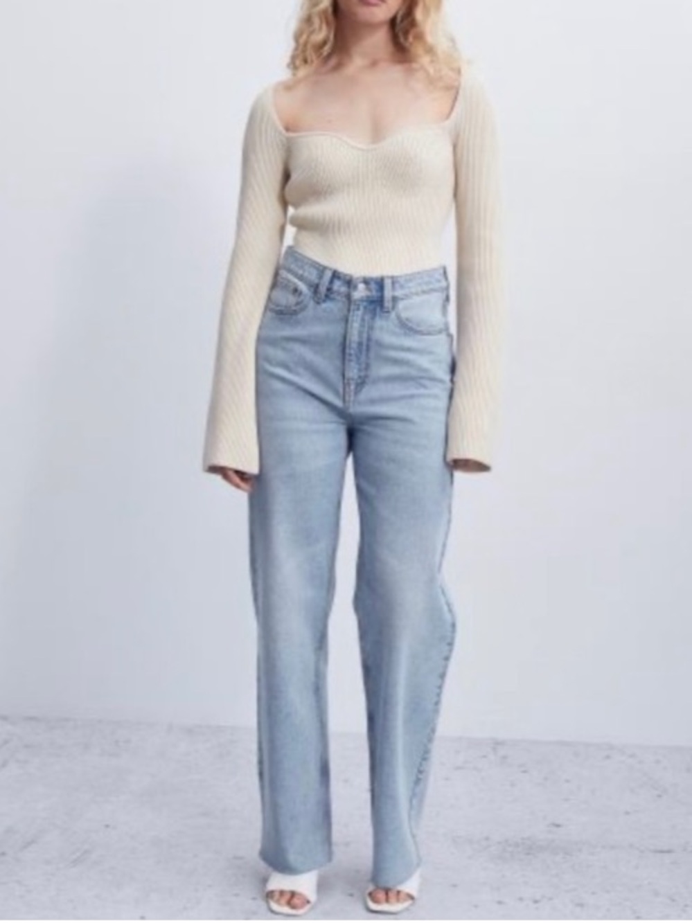 🌸H&M Light Wash High-Rise Wide Leg Jeans WOMEN SZ 2